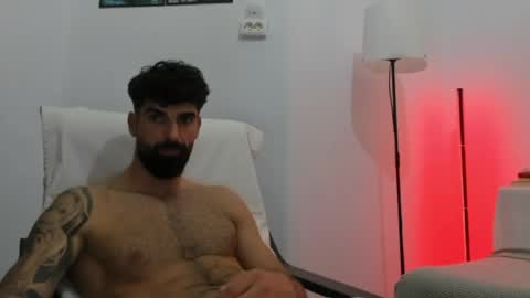 Snapshot of cuteeboy chatting on June 6, 9:41 pm cuteeboy online show from June 6, 9:41 pm