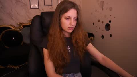 Foxy online show from June 15, 12:51 pm