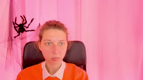 Elli online show from November 15, 11:40 am