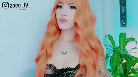 Snapshot of cuteezoe chatting on June 2, 4:25 am Zoe online show from June 2, 4:25 am