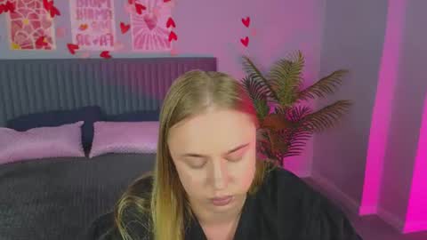 Snapshot of cutefever chatting on June 30, 12:44 am Amyy online show from June 30, 12:44 am