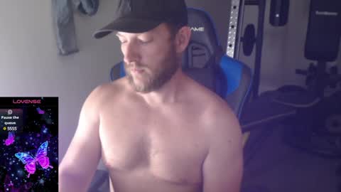 Snapshot of cutefloridaguy25 chatting on December 8, 4:39 pm onlyfansSexualAriesFL online show from December 8, 4:39 pm