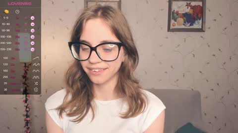 Snapshot of cutefluffy chatting on October 10, 7:13 pm Melisa online show from October 10, 7:13 pm