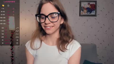 Snapshot of cutefluffy chatting on October 19, 7:25 pm Melisa online show from October 19, 7:25 pm