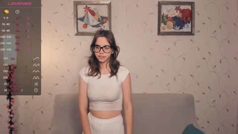 Snapshot of cutefluffy chatting on October 26, 7:42 pm Melisa online show from October 26, 7:42 pm