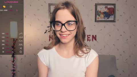 Snapshot of cutefluffy chatting on October 28, 7:38 pm Melisa online show from October 28, 7:38 pm