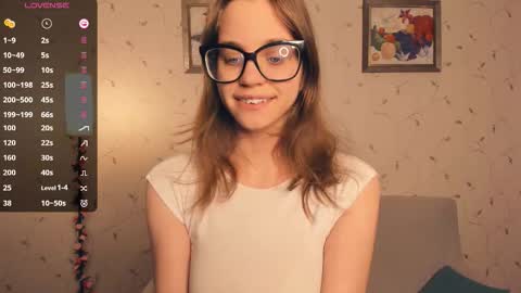 Snapshot of cutefluffy chatting on November 16, 8:25 pm Melisa online show from November 16, 8:25 pm