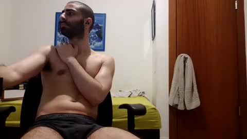 Snapshot of cuteguy52 chatting on June 11, 10:08 pm cuteguy52 online show from June 11, 10:08 pm