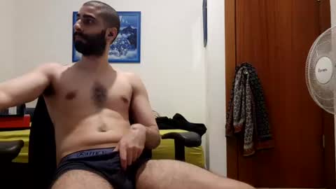 Snapshot of cuteguy52 chatting on July 6, 10:56 pm cuteguy52 online show from July 6, 10:56 pm