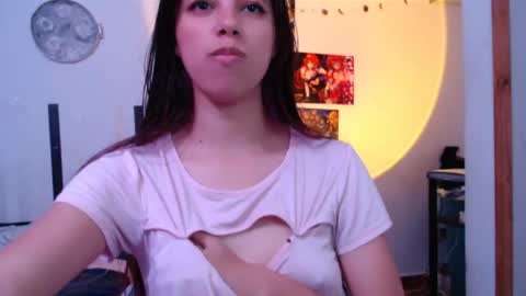 Snapshot of cutehaome chatting on May 21, 1:45 am haome online show from May 21, 1:45 am