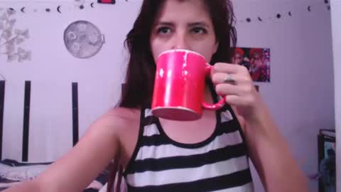 Snapshot of cutehaome chatting on June 21, 5:15 pm haome online show from June 21, 5:15 pm