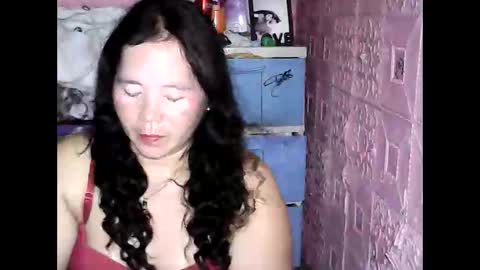 Snapshot of cutehornymom chatting on March 5, 4:47 pm cutehornymom online show from March 5, 4:47 pm