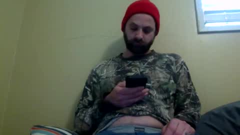 Snapshot of cutehungboi chatting on May 15, 10:17 pm cutehungboi online show from May 15, 10:17 pm