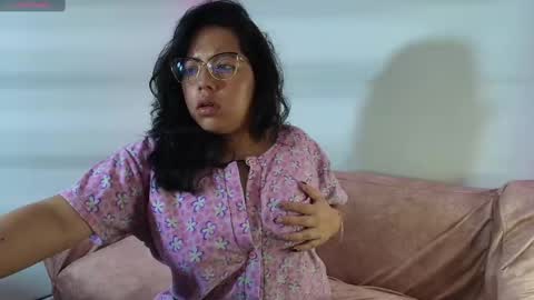 tell me jess   online show from February 25, 9:09 am