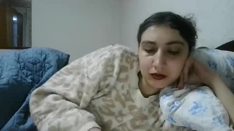 cutekattie online show from March 29, 3:50 am