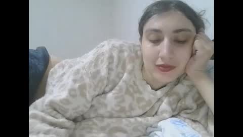 cutekattie online show from March 30, 4:24 am