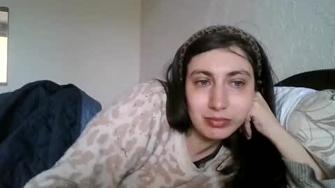 cutekattie online show from April 9, 4:56 am