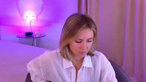 cutemirage online show from November 14, 2:38 pm