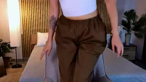 cutemirage online show from June 7, 2:32 pm