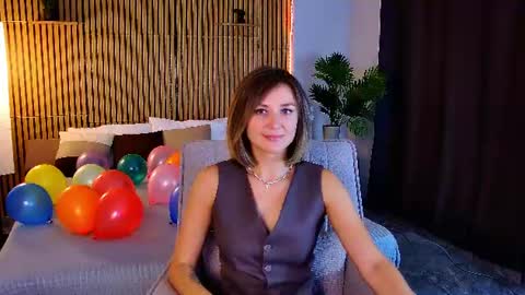 cutemirage online show from June 20, 2:42 pm