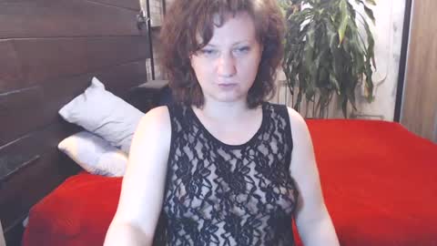 Snapshot of cutemoan chatting on June 14, 8:33 pm Rita online show from June 14, 8:33 pm