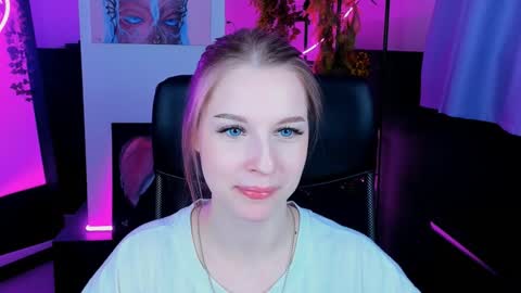 Rina online show from December 7, 8:44 am