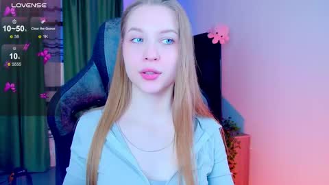 Snapshot of cutemousee chatting on April 14, 7:14 am Rina online show from April 14, 7:14 am