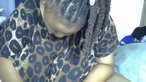 cutermilly online show from March 20, 11:48 am