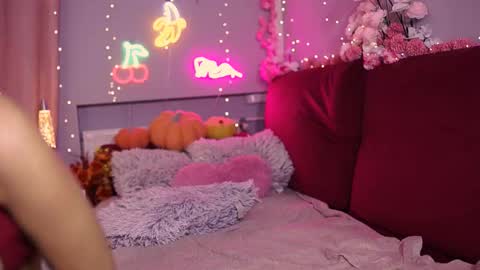 Snapshot of cutesmilebaby chatting on September 23, 9:29 pm Rita4u online show from September 23, 9:29 pm