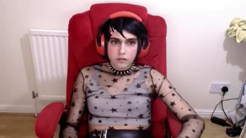 cutest_princess online show from December 4, 11:57 pm