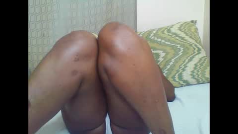Snapshot of cutetinah chatting on June 5, 10:37 pm TAMARA online show from June 5, 10:37 pm