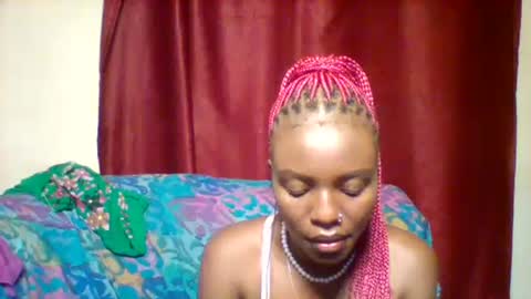 cutey_lunar online show from January 30, 3:29 pm