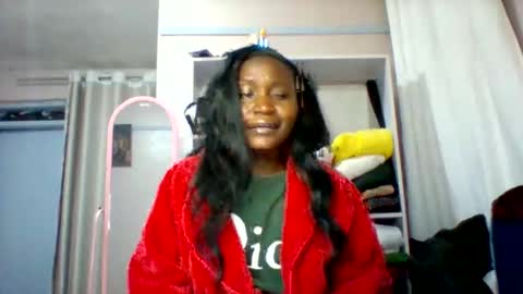 cutezola online show from January 9, 6:31 pm