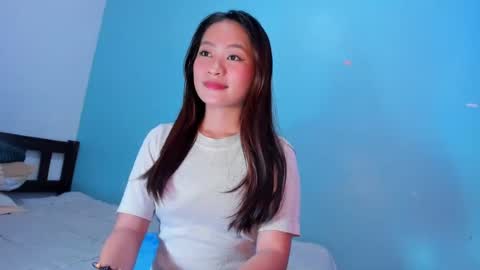 cutie_annexx online show from August 8, 6:15 am