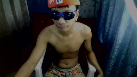 cutie_mico online show from August 2, 11:30 am