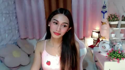 cutie_mitcha online show from October 6, 10:56 am