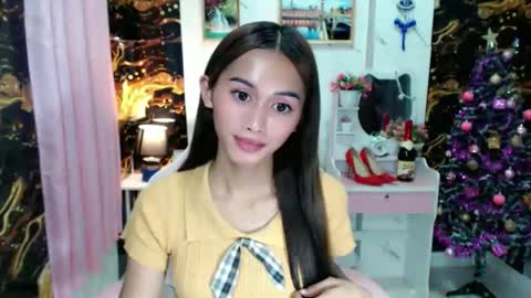 cutie_mitcha online show from October 18, 3:53 am