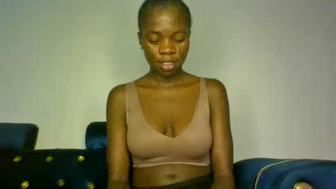 Snapshot of cutie_plush chatting on June 30, 6:31 pm cutieplush online show from June 30, 6:31 pm