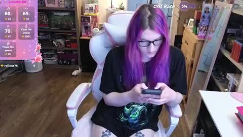 Cutie Velvette online show from April 15, 4:14 pm
