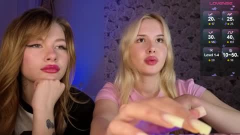 Snapshot of cutiee_chloe chatting on April 15, 7:58 pm Chloe online show from April 15, 7:58 pm