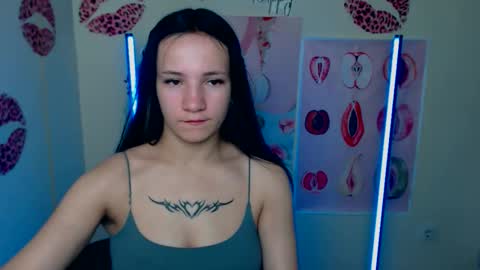 Emma online show from October 3, 7:55 pm