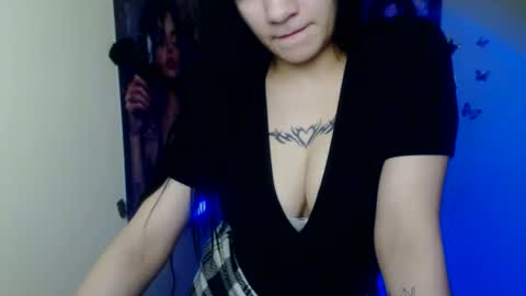 Emma online show from January 17, 7:39 pm