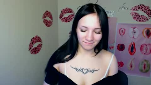 Emma online show from February 12, 8:09 am
