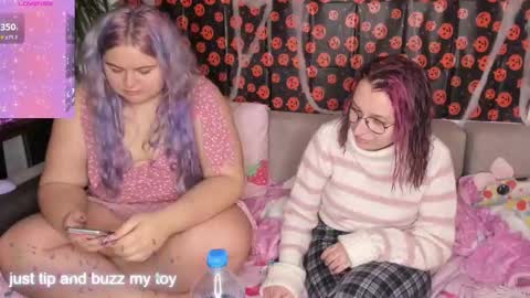 Snapshot of cutielanalova chatting on November 2, 4:42 pm cutielanalova online show from November 2, 4:42 pm