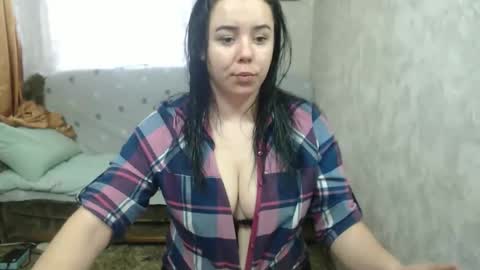 cutiemarine online show from May 1, 11:04 am