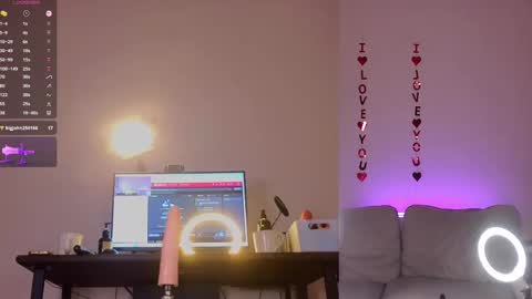 Ann online show from March 11, 7:58 pm