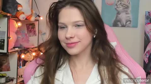 Snapshot of cutierori chatting on February 27, 5:15 pm Rori Instagram cutierori online show from February 27, 5:15 pm