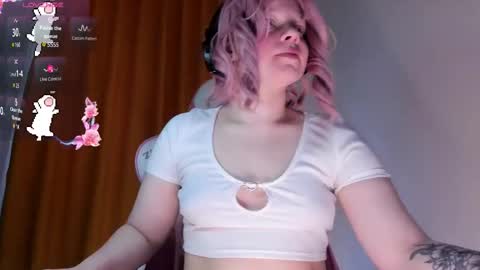 CutieSue online show from March 23, 3:05 pm