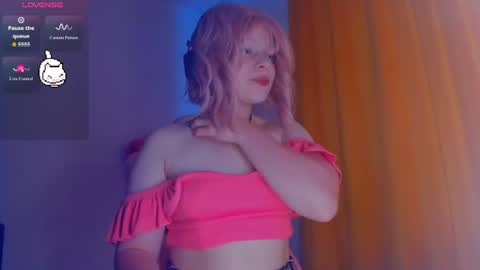 CutieSue online show from August 6, 12:07 pm