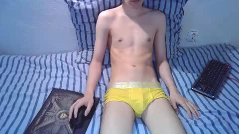 Snapshot of cutotorry chatting on August 6, 12:34 am torry online show from August 6, 12:34 am